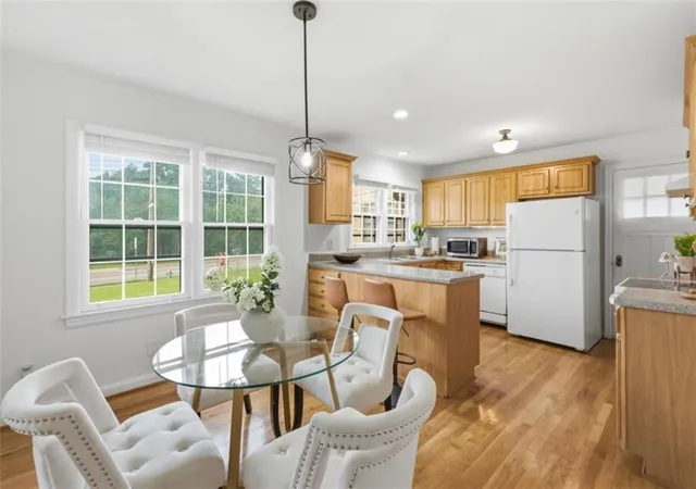 image of 1975 Cooper Lake Rd, Smyrna, GA 30080 | MLS# 7813496