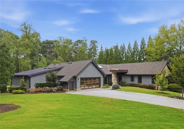 Photo 1 of Single family home for sale at 3860 Peachtree Dunwoody Rd Ne, Atlanta, GA 30342 | MLS# 7856074 | Listing updated on 2026-10-22