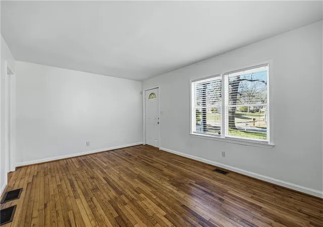 4th image of 2583 Joyce Ave, Decatur, GA 30032 | MLS# 7736739