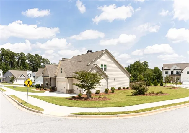 Photo 2 of Single family home for sale at 161 Parkers Pl, Hoschton, GA 30548 | MLS# 7828408 | Listing updated on 2026-08-30