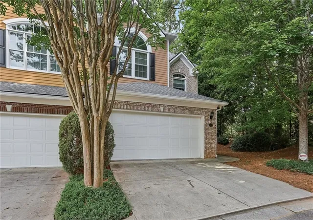 Photo 4 of Townhouse for sale at 3239 Tomeh Way, Tucker, GA 30084 | MLS# 7792789 | Listing updated on 2026-08-26