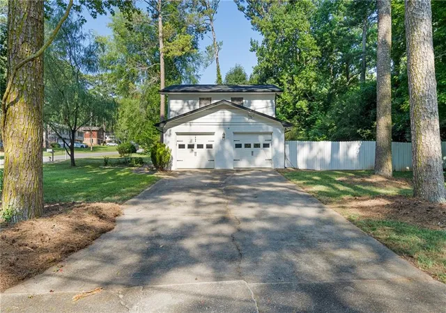4th image of 1236 Country Pine Dr, Ellenwood, GA 30294 | MLS# 7803360