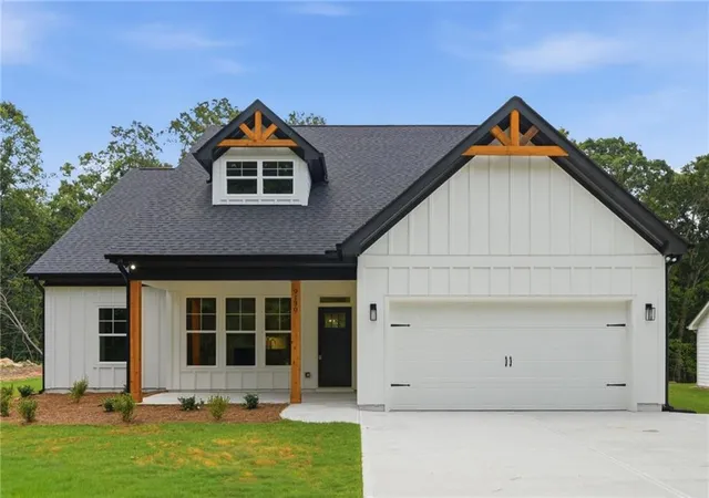 Photo 1 of Single family home for sale at 9130 Lisa Circle, Gainesville, GA 30506 | MLS# 7828774 | Listing updated on 2026-09-09