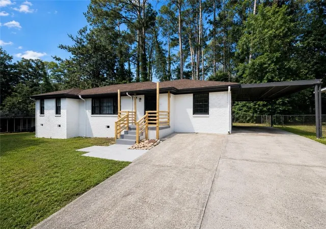 Photo 1 of Single family home for sale at 1821 Sandringham Dr Sw, Atlanta, GA 30311 | MLS# 7821677 | Listing updated on 2026-09-08