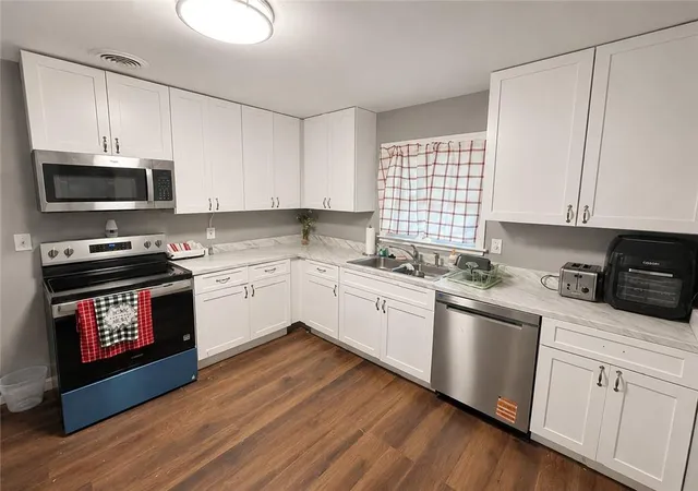 Photo 2 of Single family home for sale at 1821 Sandringham Dr Sw, Atlanta, GA 30311 | MLS# 7821677 | Listing updated on 2026-09-08