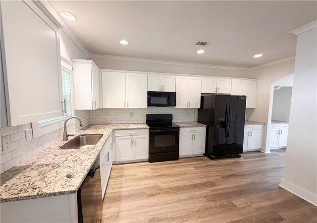 2nd image of 239 Stonecreek Bnd, Monroe, GA 30655 | MLS# 7818972