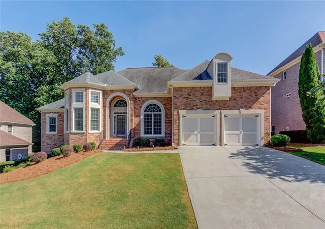 Photo 1 of Sale Pending at 2640 Ivy Brk Ln Ne, Buford, GA 30519 | MLS# 7825064 | Listing updated on 2026-09-08
