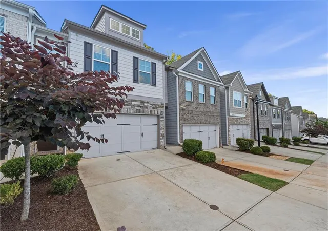 3rd image of 5312 Brooklands Dr, Lithonia, GA 30058 | MLS# 7826023