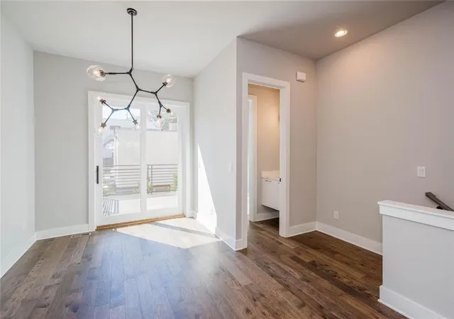 5th image of 691 Vidalia Ln, Atlanta, GA 30318 | MLS# 7711166