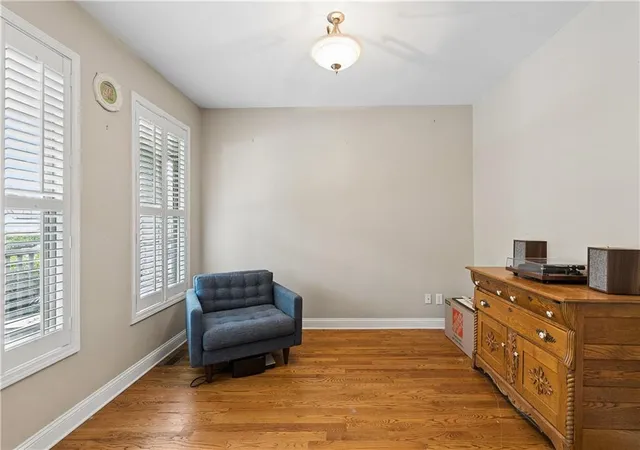 Photo 4 of Sale Pending at 3085 Silver Hl Ter SE, Atlanta, GA 30316 | MLS# 7804712 | Listing updated on 2026-10-05
