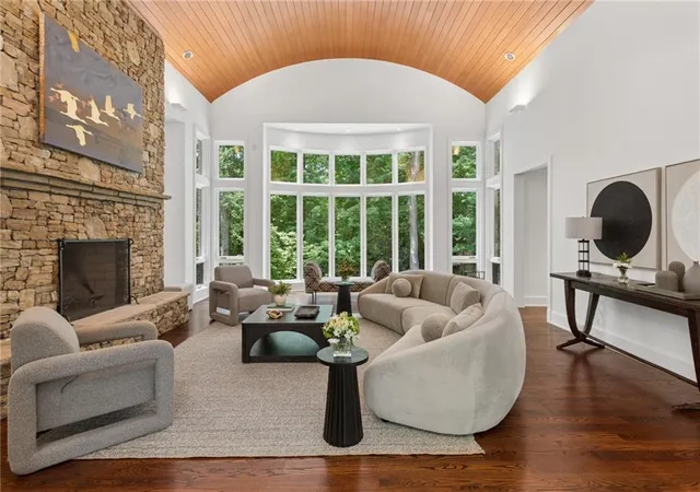 Photo 2 of Single family home for sale at 4036 Conway Valley Rd, Atlanta, GA 30327 | MLS# 7826259 | Listing updated on 2026-09-13