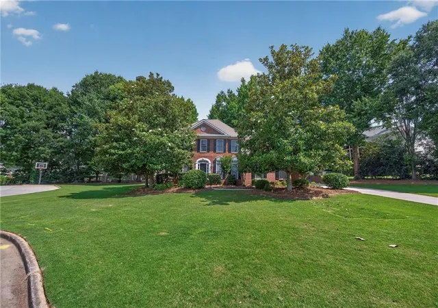 Photo 2 of Single family home for sale at 715 Brafferton Way, Johns Creek, GA 30005 | MLS# 7793871 | Listing updated on 2026-09-16