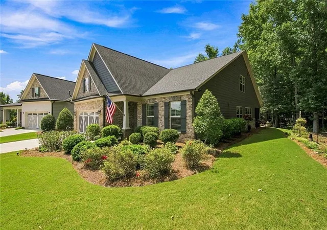 Photo 3 of Sale Pending at 301 Ellington Dr, Canton, GA 30115 | MLS# 7826038 | Listing updated on 2026-09-17