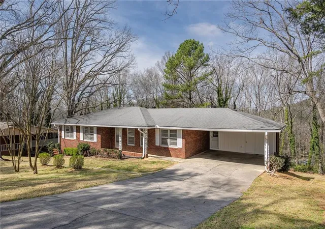 Homes for sale in Lindale, GA | 33 Summit Dr, Lindale, GA 30147 | MLS# 7737160