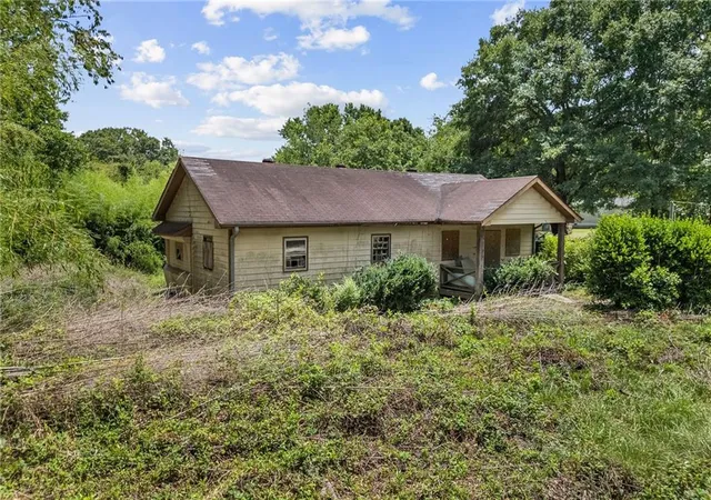 Homes for sale in Winder, GA | 19 Pressley Rd, Winder, GA 30680 | MLS# 7797637
