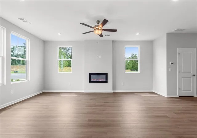 Photo 4 of Sale Pending at 115 Park Ridge Cir, Cartersville, GA 30120 | MLS# 7739386 | Listing updated on 2026-09-16