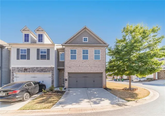 Photo 1 of Sale Pending at 4086 Fireoak Dr, Decatur, GA 30032 | MLS# 7754991 | Listing updated on 2026-10-14