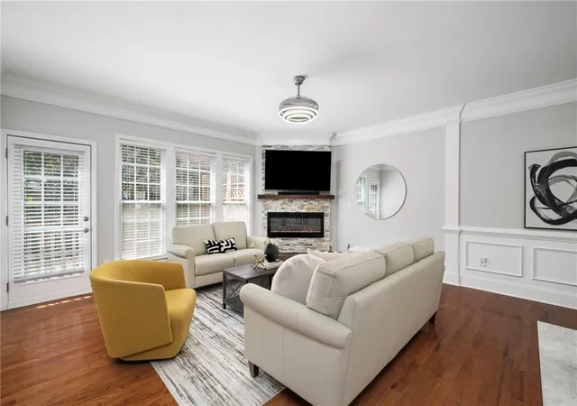 3rd image of 2872 Overlook Wy Ne, Atlanta, GA 30324 | MLS# 7753805