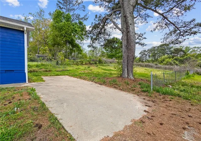 20th image of 660 Cedar Ave Nw, Atlanta, GA 30318 | MLS# 7747199