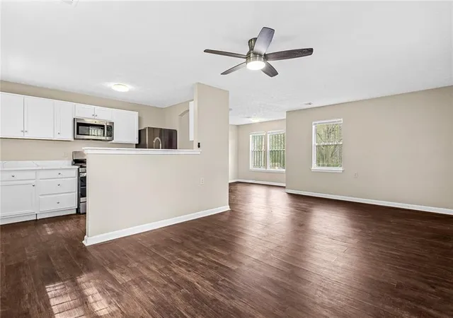 4th image of 660 Cedar Ave Nw, Atlanta, GA 30318 | MLS# 7747199