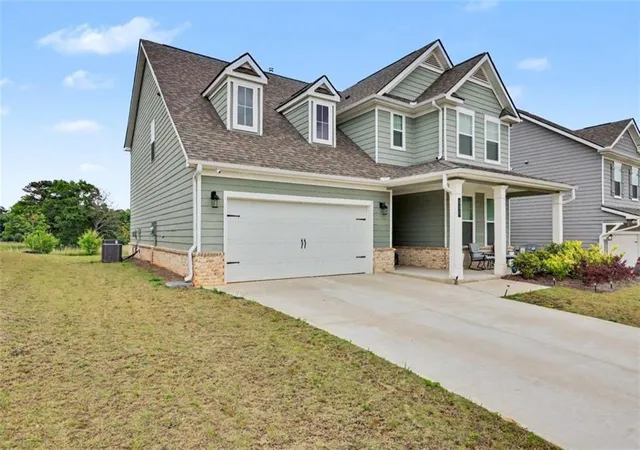 Photo 2 of Single family home for sale at 521 Teversham Dr, Mcdonough, GA 30253 | MLS# 7811821 | Listing updated on 2026-08-12