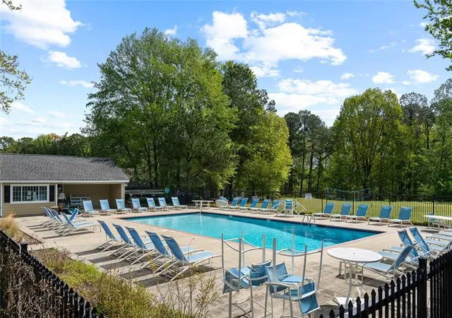 2nd image of 1468 Briarwood Rd Ne, Brookhaven, GA 30319