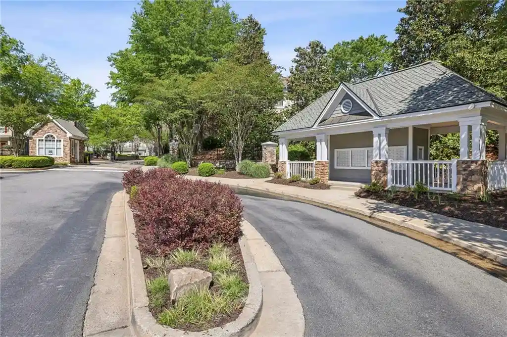 Listing Photo 26 - Condo for sale in 436 Pembrooke Cir located at 436 Pembrooke Cir, Milton, GA 30004 - Unit #436