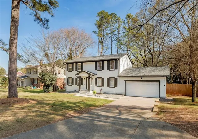 Photo 1 of Single family home for sale at 2328 Carnes Rd, Jonesboro, GA 30236 | MLS# 7739563 | Listing updated on 2026-10-19
