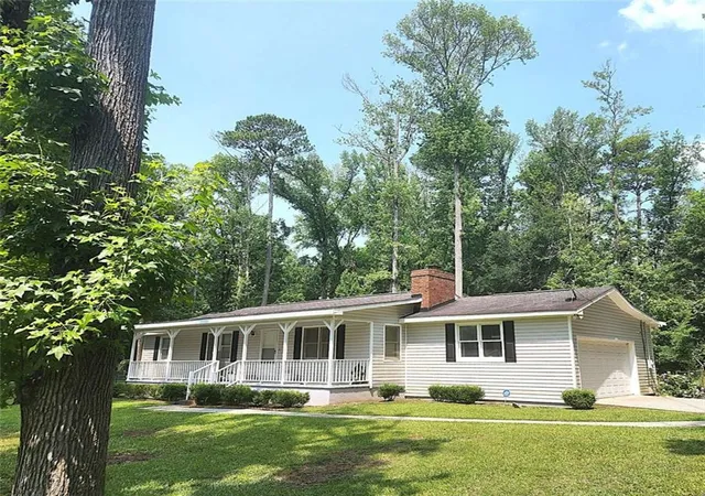 Photo 1 of Single family home for sale at 1129 Sandy Beach Dr, Macon, GA 31220 | MLS# 7845222 | Listing updated on 2026-10-29