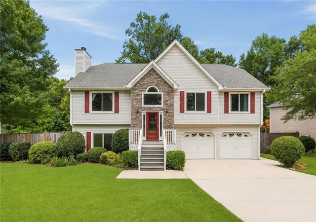 Photo 1 of Sale Pending at 1045 Queensbury Run, Acworth, GA 30102 | MLS# 7805648 | Listing updated on 2026-09-06