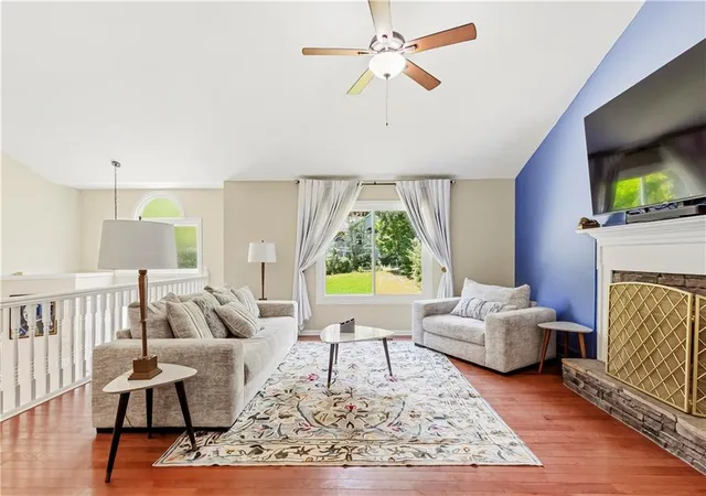 Photo 4 of Sale Pending at 1045 Queensbury Run, Acworth, GA 30102 | MLS# 7805648 | Listing updated on 2026-09-06
