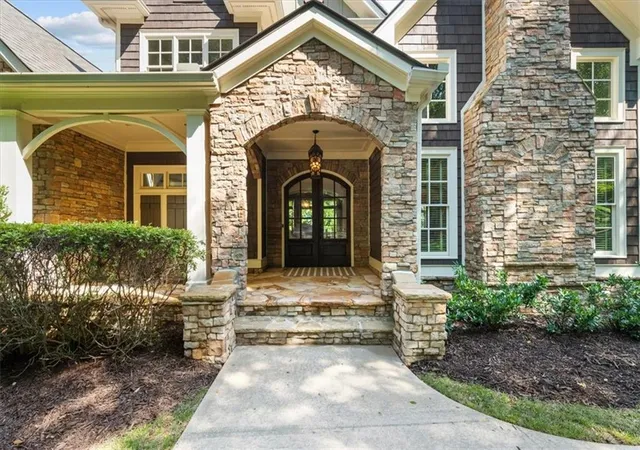Photo 4 of Single family home for sale at 6205 Random Winds Blf, Gainesville, GA 30506 | MLS# 7822710 | Listing updated on 2026-08-26