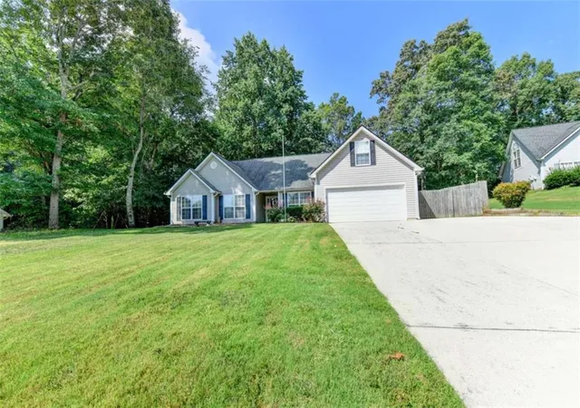2nd image of 3143 Centurion Dr, Gainesville, GA 30506 | MLS# 7798921