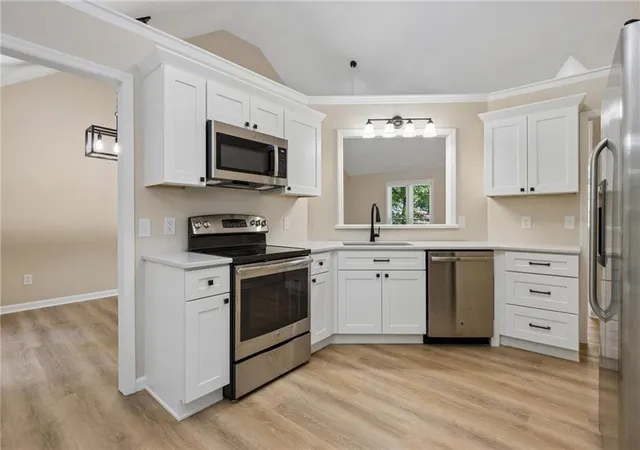 Photo 3 of Single family home for sale at 7060 Old Post Ct, Cumming, GA 30028 | MLS# 7816495 | Listing updated on 2026-08-06