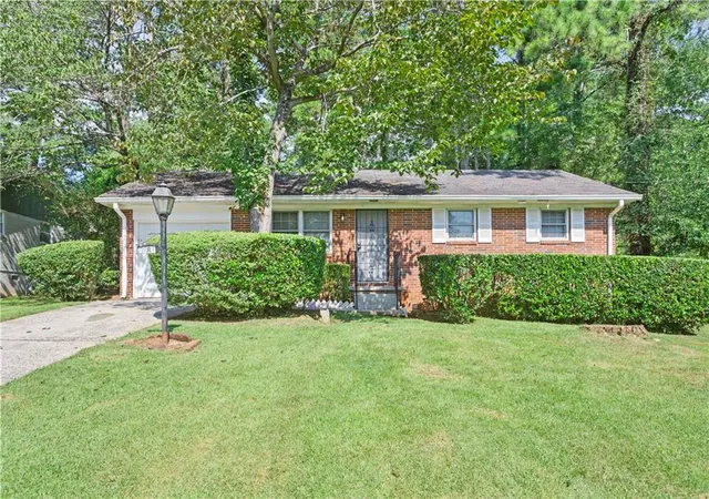 Photo 1 of Single family home for sale at 2881 Gwendon Ter, Decatur, GA 30034 | MLS# 7829527 | Listing updated on 2026-08-31