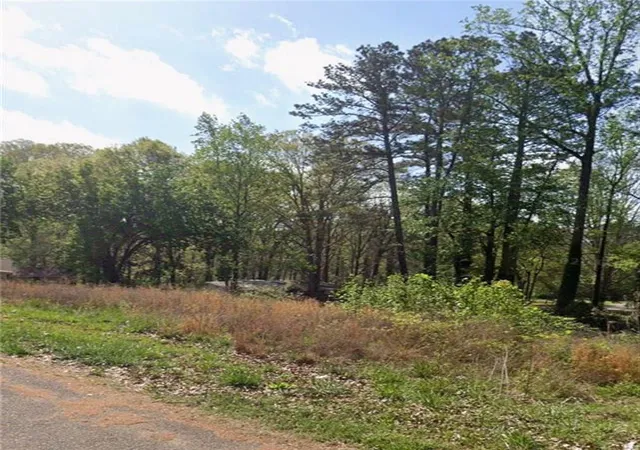 Photo 3 of Sale Pending at 1377 Poplar St, Stockbridge, GA 30281 | MLS# 7821475 | Listing updated on 2026-09-09