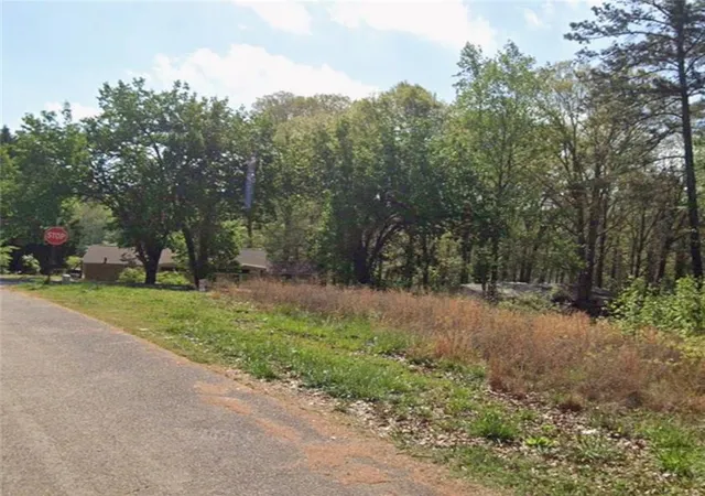 Photo 4 of Sale Pending at 1377 Poplar St, Stockbridge, GA 30281 | MLS# 7821475 | Listing updated on 2026-09-09