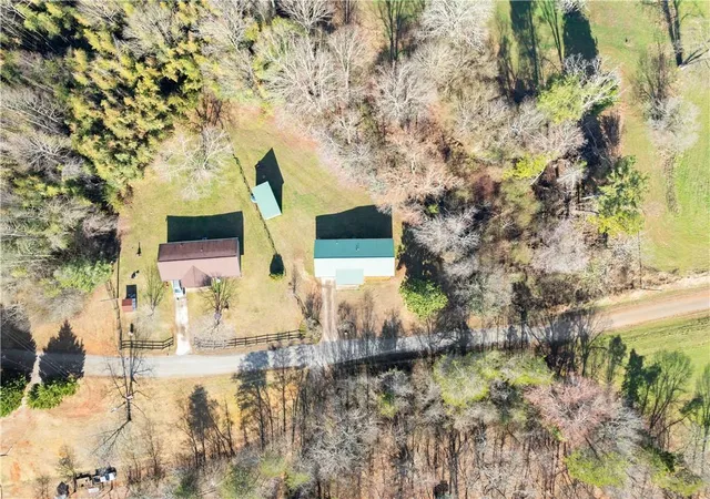 3rd image of 431 Clover Leaf Rd, Cleveland, GA 30528 | MLS# 7725261