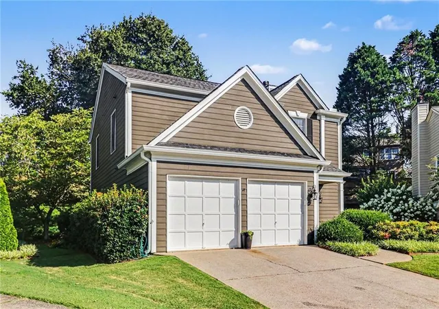 2nd image of 6195 Pattingham Dr, Roswell, GA 30075 | MLS# 7801529