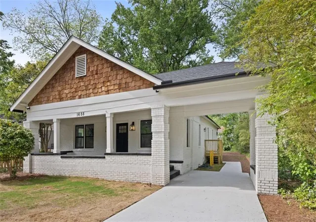 2nd image of 1655 Westwood Ave Sw, Atlanta, GA 30310 | MLS# 7756614