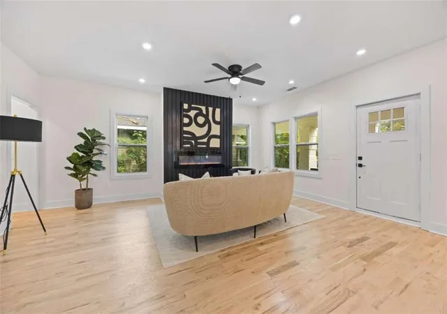 5th image of 1655 Westwood Ave Sw, Atlanta, GA 30310 | MLS# 7756614