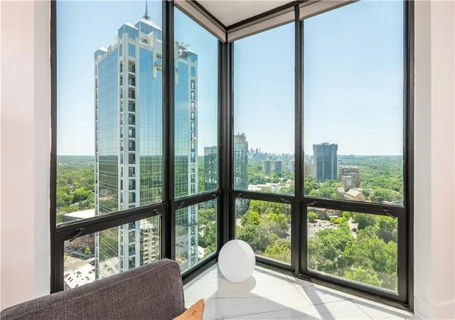 3rd image of 2870 Pharr Ct S Nw, Atlanta, GA 30305