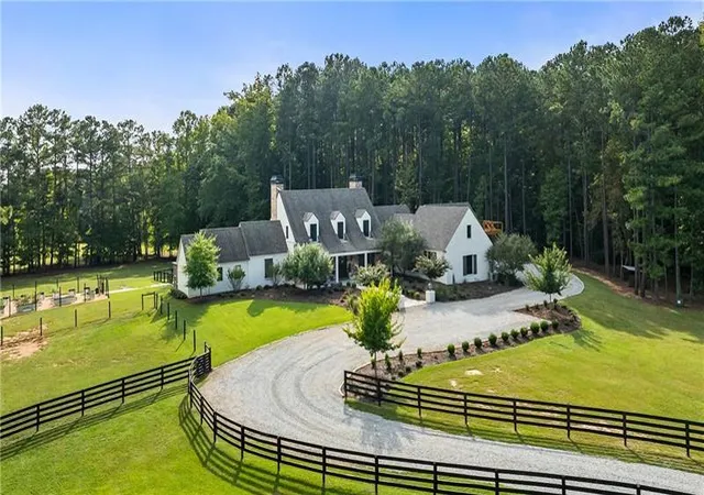2nd image of 7255 Old Rico Rd, Chattahoochee Hills, GA 30268 | MLS# 7800530