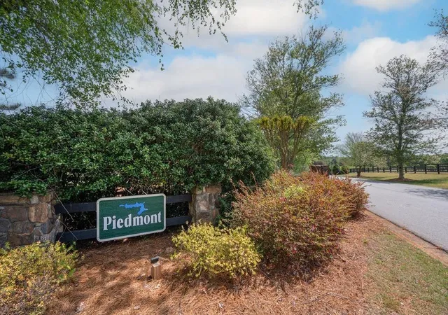 Homes for sale in Pine Mountain, GA | 890 Piedmont Lake Dr, Pine Mountain, GA 31822 | MLS# 7793312
