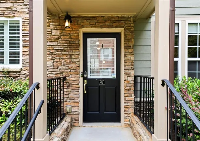 Photo 2 of Sale Pending at 3731 Ashford Crk Ln NE, Brookhaven, GA 30319 | MLS# 7813414 | Listing updated on 2026-08-24