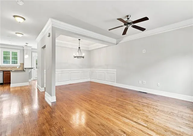Photo 4 of Sale Pending at 3731 Ashford Crk Ln NE, Brookhaven, GA 30319 | MLS# 7813414 | Listing updated on 2026-08-24