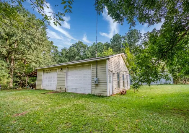 Photo 4 of Single family home for sale at 2067 Cleveland Rd, Bogart, GA 30622 | MLS# 7823412 | Listing updated on 2026-08-21