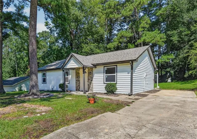 1st image of 773 Whitehall Dr, Lawrenceville, GA 30043 | MLS# 7822495