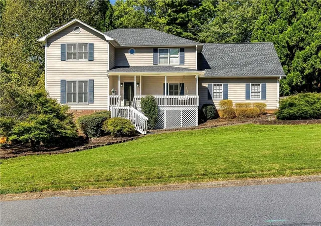 Photo 1 of Single family home for sale at 1586 Tennessee Walker Dr Ne, Roswell, GA 30075 | MLS# 7852757 | Listing updated on 2026-10-29