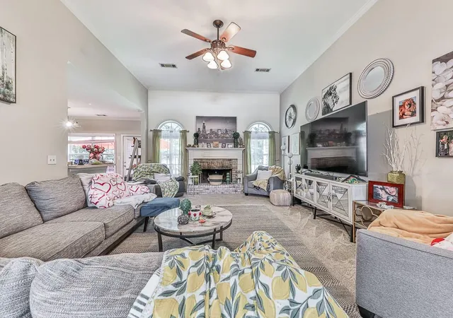 Photo 2 of Single family home for sale at 275 Woodridge Dr, Douglasville, GA 30134 | MLS# 7810434 | Listing updated on 2026-10-12